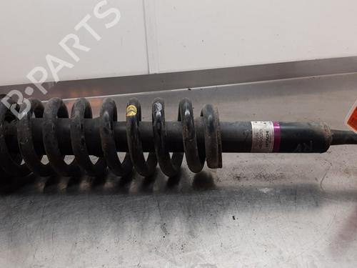 Used Right front shock absorber Right front shock absorber TOYOTA TUNDRA Pickup (_K5_, _K6_) 5.7 4WD (USK56_, USK57_, USK55_, USK75_, USK55L, USK57L,... (386 hp) 29576372 29576372