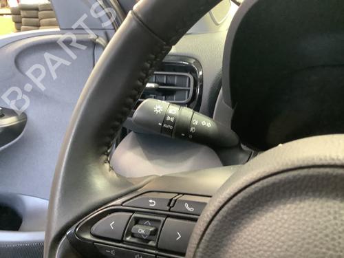 Steering column stalk TOYOTA YARIS (_P21_, _PA1_, _PH1_) 1.5 Hybrid (MXPH10, MXPH11) | BP30052244I23 