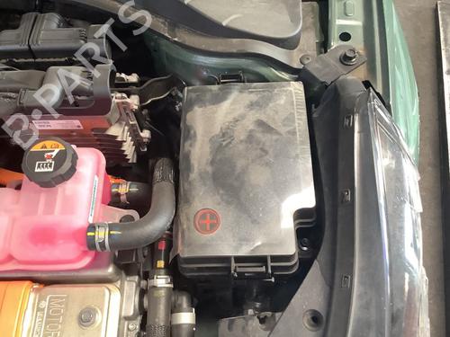 Used Fuse box Fuse box 38020988 38020988