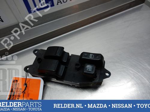 Interruttore TOYOTA COROLLA Estate (_E12_) 1.6 VVT-i (ZZE121_, ZZE121R) (110 hp) 22166366