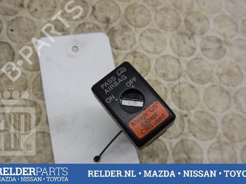 Used Switch MAZDA 6 Hatchback (GG) 2.0 (GGES) (147 hp) 22137971