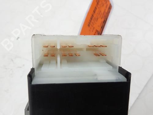 Switch NISSAN ALMERA TINO (V10) 2.0 | BP22148194I30 
