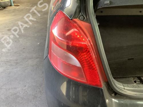 Used Left taillight TOYOTA YARIS (_P9_) 1.0 VVT-i (KSP90_, KSP90R) (69 hp) 24875308