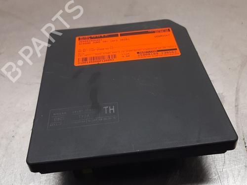 Used Fuse box NISSAN JUKE (F15) 1.2 DIG-T (115 hp) 25448515