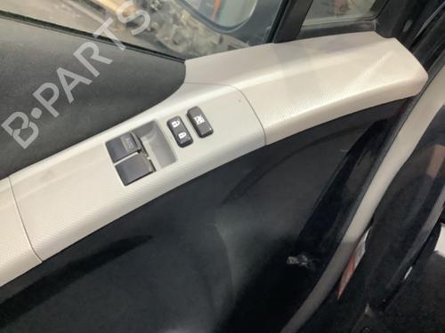 Switch TOYOTA YARIS (_P9_) 1.0 VVT-i (KSP90_, KSP90R) | BP32220965I30 - Image 3