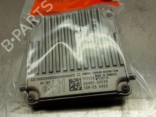 Used Camera TOYOTA AYGO X (_B7_) 1.0 VVT-i (KGB70) (72 hp) 25891136