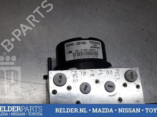 Used ABS pump TOYOTA YARIS (_P13_) 1.0 (KSP130_, KSP130) (69 hp) 22156858