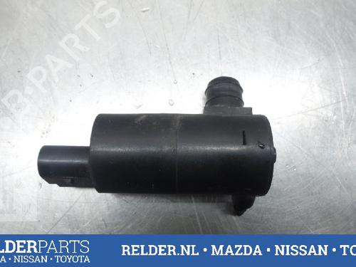 Washer pump TOYOTA YARIS (_P9_) 1.0 VVT-i (KSP90_, KSP90R) | BP22158396E24 