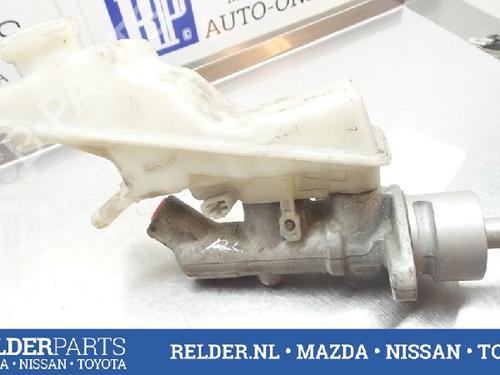 Brake master cylinder TOYOTA AVENSIS Estate (_T25_) 2.0 D-4D (CDT250_, CDT250R) | BP22145230M77 
