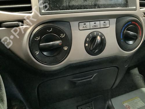 Used Climate control HYUNDAI i20 I (PB, PBT) 1.2 (78 hp) 31942533