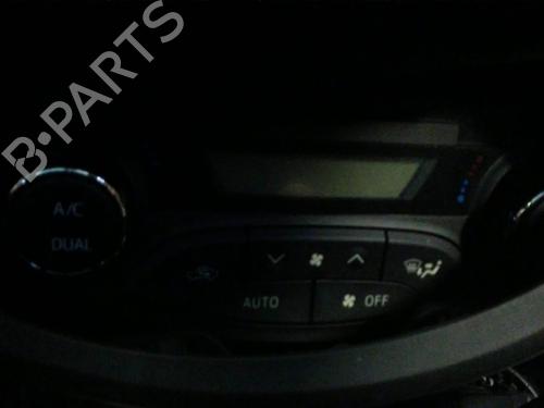 Used Climate control TOYOTA YARIS (_P13_) 1.3 (NSP130_, NSP130) (99 hp) 22154819