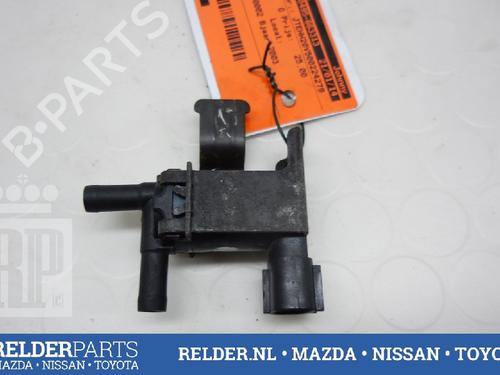 Used Electronic sensor TOYOTA RAV 4 II (_A2_) 2.0 4WD (ACA21, ACA20) (150 hp) 22145367