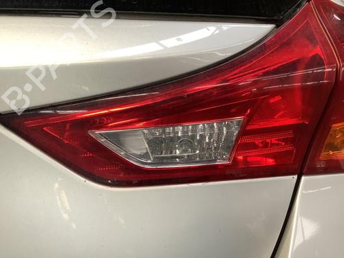 Used Right taillight Right taillight TOYOTA AURIS (_E18_) 1.8 Hybrid (ZWE186_, ZWE186R) (136 hp) 33745809 33745809