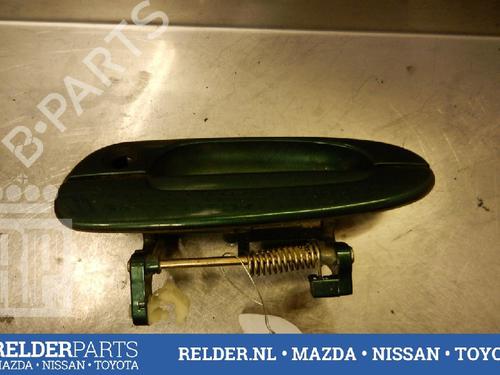 Venstre foran utvendig håndtak MAZDA 626 V Hatchback (GF) 1.8 (GF8P) (90 hp) 22142535