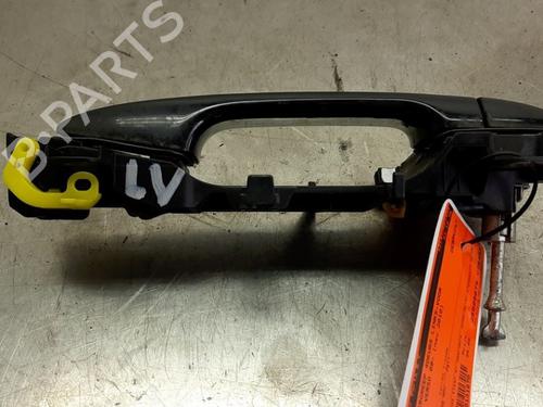 Venstre fortil udvendigt håndtag TOYOTA VERSO (_R2_) 1.6 (ZGR20_, ZGR20R) (132 hp) 31138164