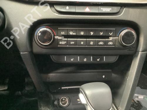Used Climate control Climate control 38021003 38021003