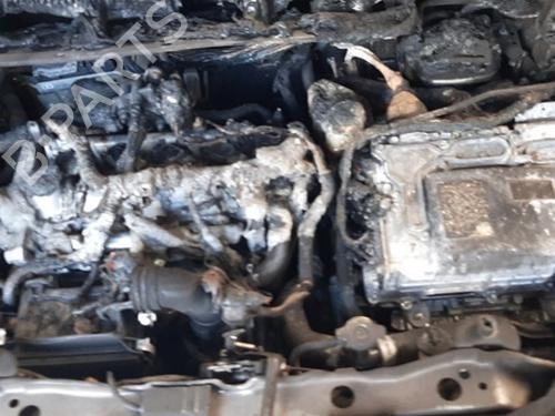 Used AC compressor AC compressor TOYOTA YARIS (_P13_) 1.5 Hybrid (NHP130_, NHP130) (101 hp) 33609015 33609015