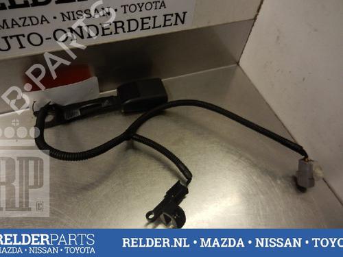 Used Seat buckle TOYOTA AVENSIS Saloon (_T25_) 2.0 D-4D (CDT250_, CDT250R) (116 hp) 22137352