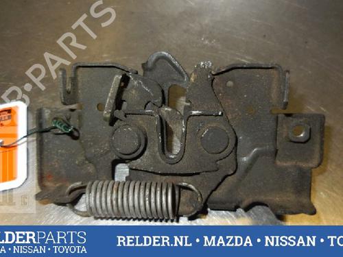 Used Hood lock MAZDA 5 (CR) 2.0 CD (CR19) (110 hp) 22147067