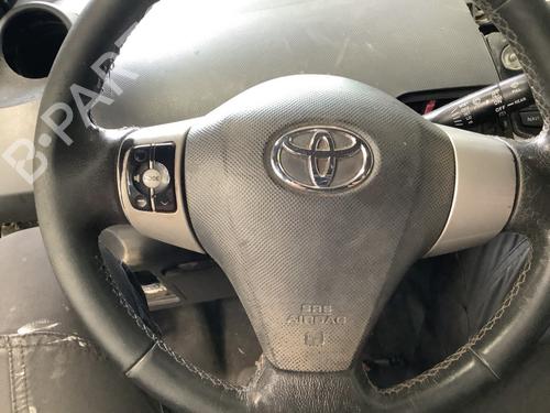 Used Driver airbag TOYOTA YARIS (_P9_) 1.3 VVT-i (SCP90_, SCP90R) (87 hp) 30811391