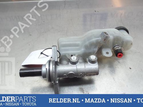 Used Brake master cylinder TOYOTA IQ (_J1_) 1.0 (KGJ10_, KGJ10R) (68 hp) 22154325