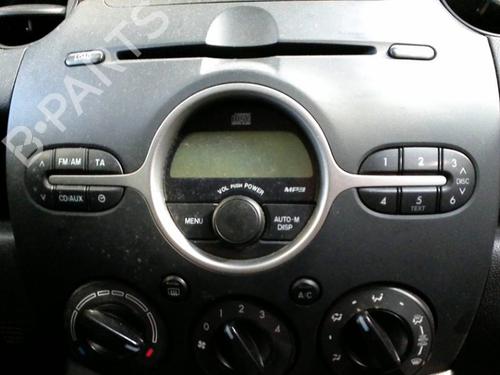 Used Radio MAZDA 2 (DE_, DH_) 1.4 MZR-CD (68 hp) 22158430