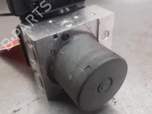 Used ABS pump HYUNDAI i20 I (PB, PBT) 1.2 (78 hp) 30602623