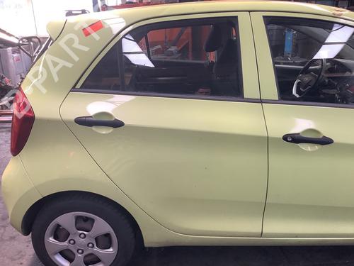 Used Right rear door Right rear door 37184897 37184897