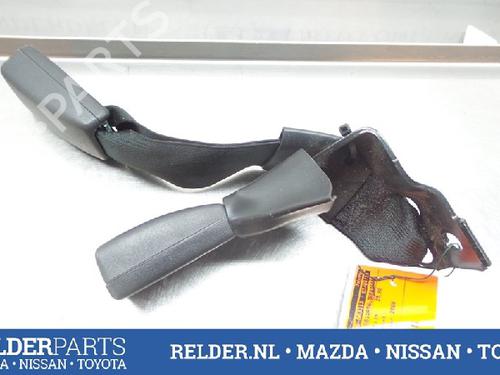 Used Seat buckle TOYOTA AVENSIS (_T25_) 2.2 D-4D (ADT251_, ADT251R) (150 hp) 22146664