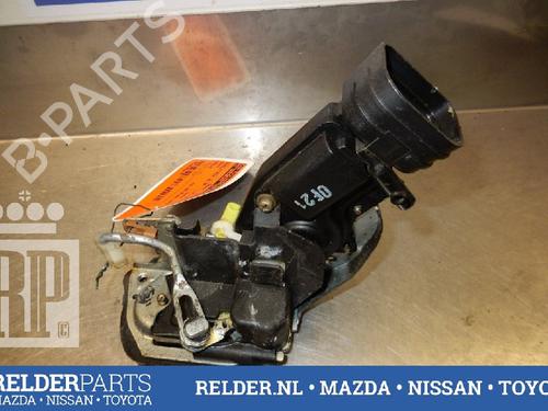 Used Rear right lock TOYOTA COROLLA Liftback (_E11_) 1.6 (ZZE112_, ZZE112R) (110 hp) 22139072