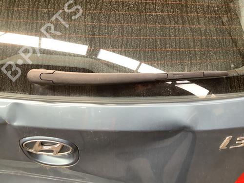 Used Rear windshield wiper arm Rear windshield wiper arm HYUNDAI i30 (FD) 1.6 (122 hp) 34574198 34574198