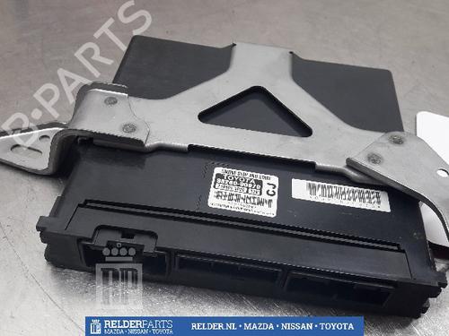 Used Switch TOYOTA YARIS (_P13_) 1.3 (NSP130_, NSP130) (99 hp) 22157715