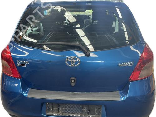 Ruitenwissermotor achter TOYOTA YARIS (_P9_) 1.0 VVT-i (KSP90_, KSP90R) (69 hp) 28049015
