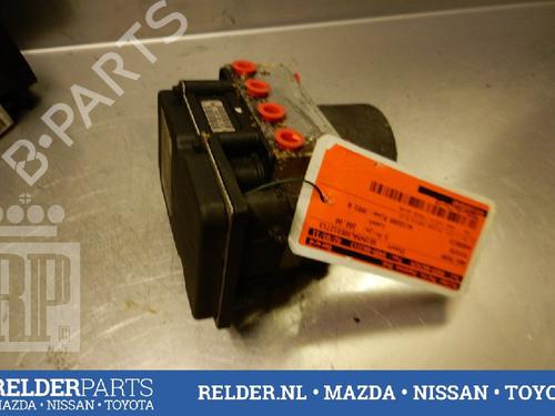 Used ABS pump TOYOTA AVENSIS Saloon (_T25_) 2.0 D-4D (CDT250_, CDT250R) (116 hp) 22137356