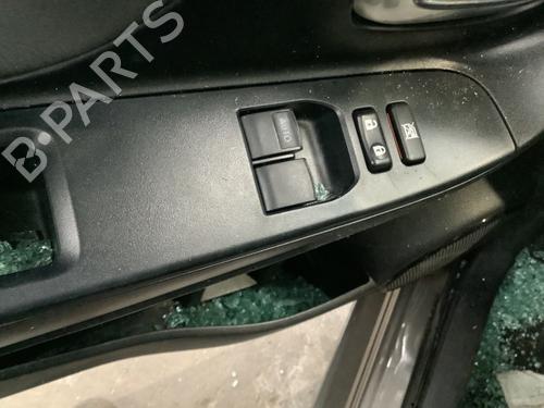 Used Switch TOYOTA YARIS (_P13_) 1.5 (NSP131_) (112 hp) 22168220