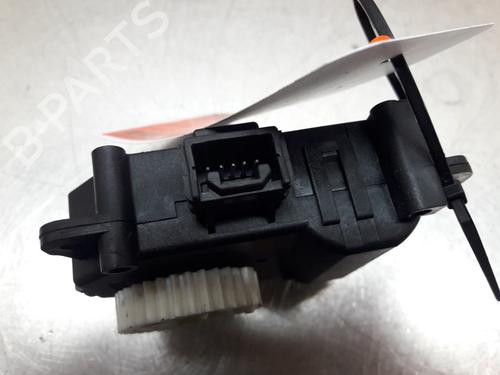 Used Electronic module TOYOTA YARIS (_P13_) 1.5 Hybrid (NHP130_) (101 hp) 22166013