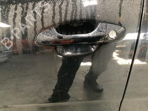 Puxador exterior frente esquerdo Puxador exterior frente esquerdo KIA STONIC (YB) 1.0 T-GDi Eco-Dynamics+ (101 hp) 33771215 33771215