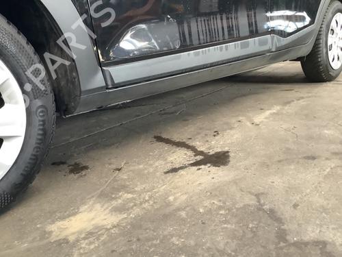 Used Left sideskirt Left sideskirt KIA STONIC (YB) 1.0 T-GDi Eco-Dynamics+ (101 hp) 33745973 33745973