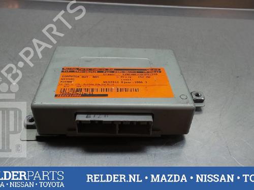 Used Gearbox control unit NISSAN MICRA II (K11) 1.0 i 16V (54 hp) 22143405