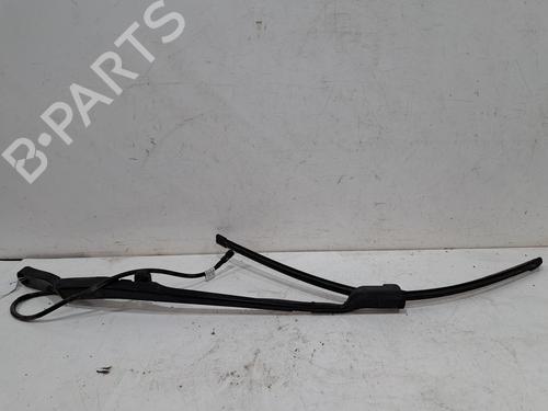 Used Front windshield wiper arm Front windshield wiper arm 30141748 30141748