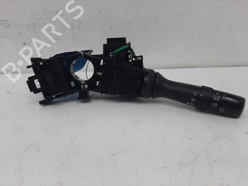 Used Switch TOYOTA YARIS (_P13_) 1.4 D (NLP130_, NLP130) (90 hp) 28038227