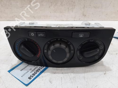 Used Climate control Climate control VAUXHALL CORSA Mk III (D) (S07) 1.4 (L08) (120 hp) 33318522 33318522