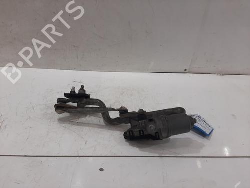 Used Front wiper motor TOYOTA YARIS (_P13_) 1.4 D (NLP130_, NLP130) (90 hp) 32448610