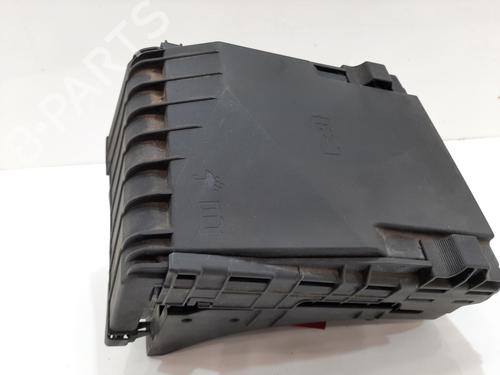 Fuse box VW GOLF VI (5K1) 2.0 TDI | BP33868353E1  - Image 5