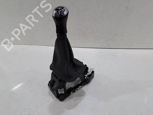 Used Gear lever TOYOTA AYGO (_B4_) 1.0 (KGB40) (69 hp) 31596875