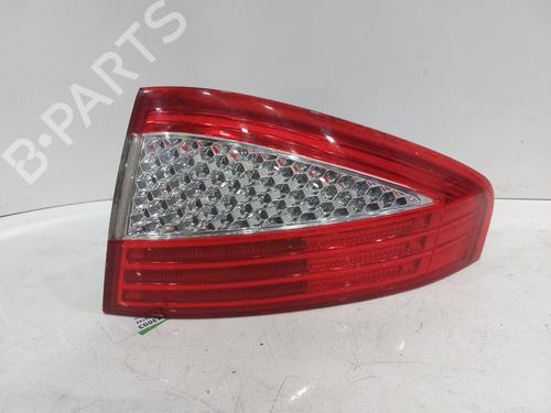 Used Right taillight FORD MONDEO IV (BA7) 2.0 TDCi (140 hp) 26844301
