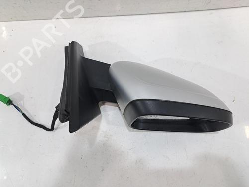 Used Right mirror VOLVO V40 Hatchback (525) T2 (122 hp) 31628523