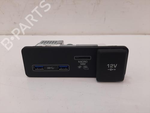 electronic-module-jaguar-i-pace-x590-2018-36810524 main image