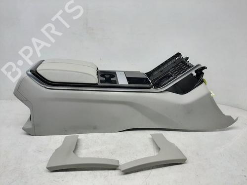 Console central LAND ROVER RANGE ROVER VELAR (L560) 2.0 D180 TD4 4x4 (180 hp) 26864781