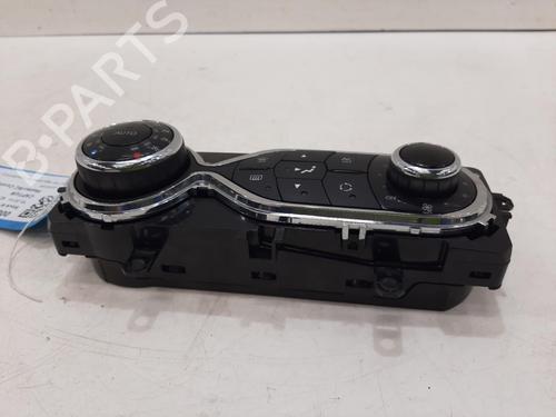 Climate control RENAULT CAPTUR I (J5_, H5_) 0.9 TCe 90 | BP29496704I5 